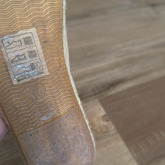 ASOS Soludos Beige Espadrille Mules With Bee Embroidery SIZE 10 - Picture 12 of 12